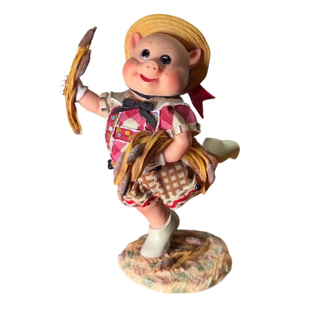 Madame Alexander Pig with Straw Figurineโ Circa 2000 Limited Edition Collectible